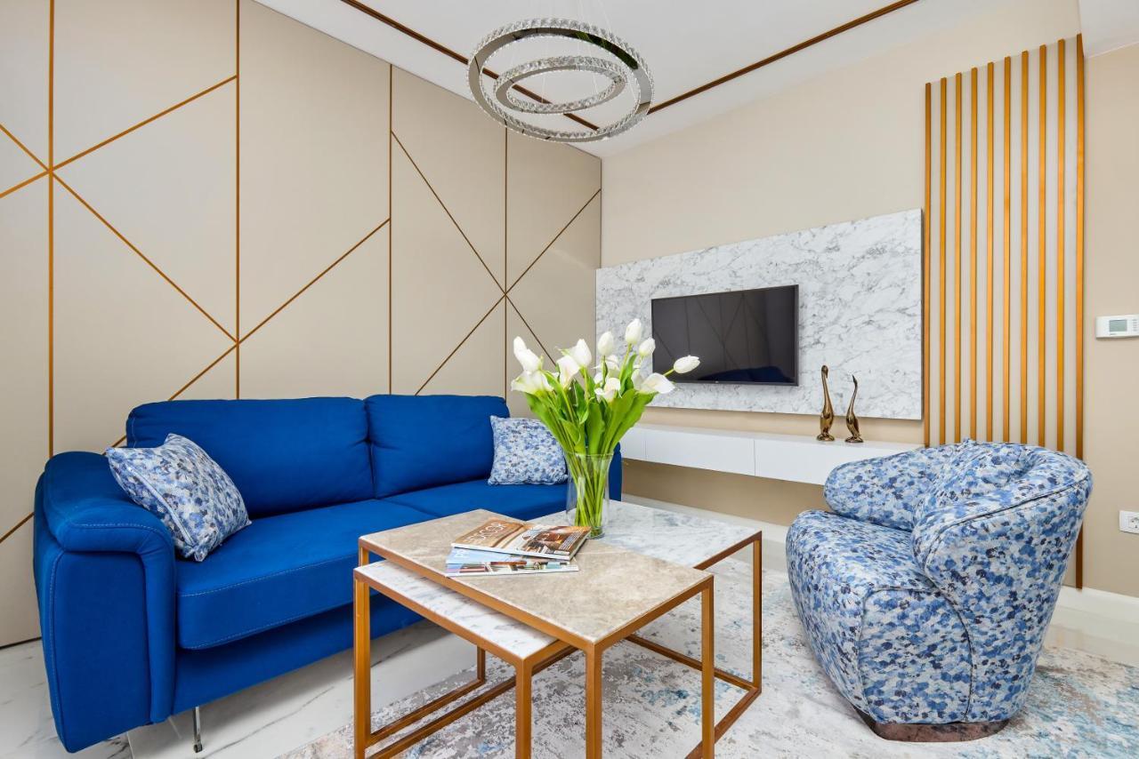 טיווט Moderna Luxury Apartments With Heated Pool מראה חיצוני תמונה