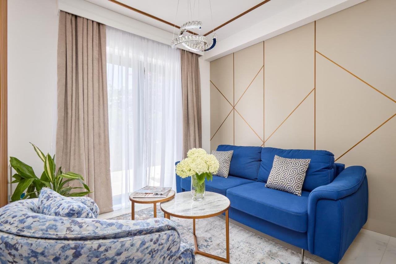טיווט Moderna Luxury Apartments With Heated Pool מראה חיצוני תמונה