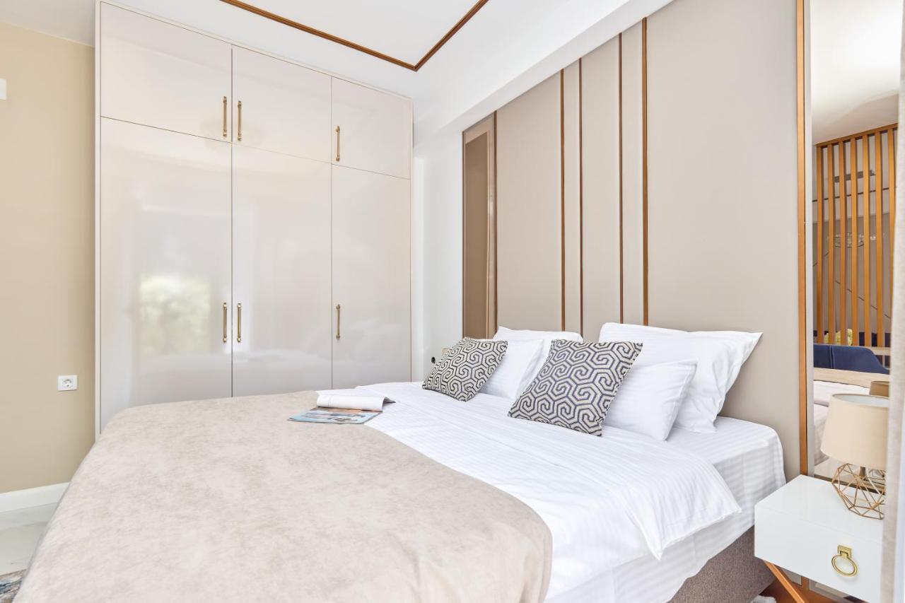 טיווט Moderna Luxury Apartments With Heated Pool מראה חיצוני תמונה