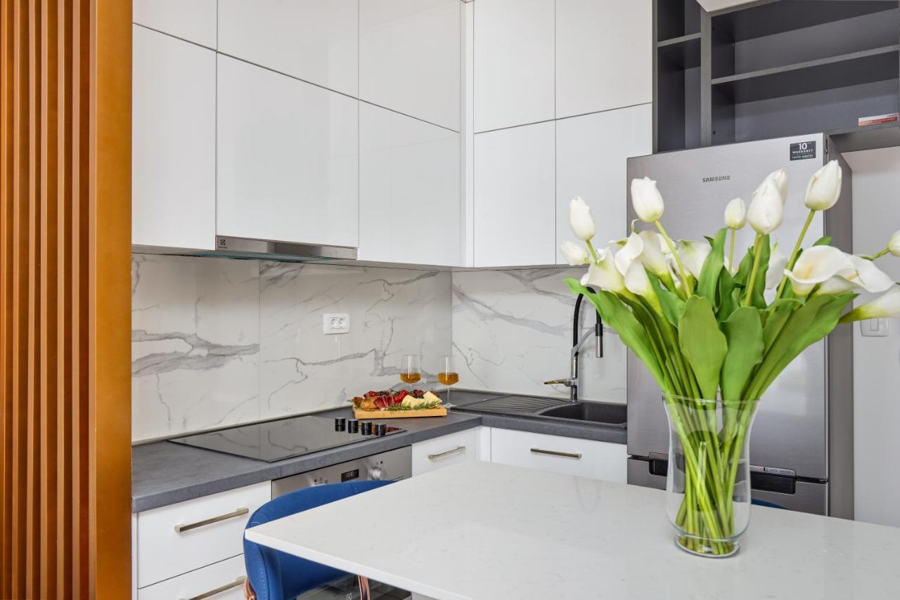 טיווט Moderna Luxury Apartments With Heated Pool מראה חיצוני תמונה