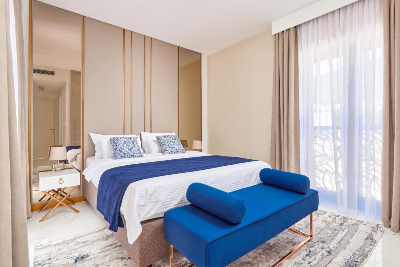 טיווט Moderna Luxury Apartments With Heated Pool מראה חיצוני תמונה